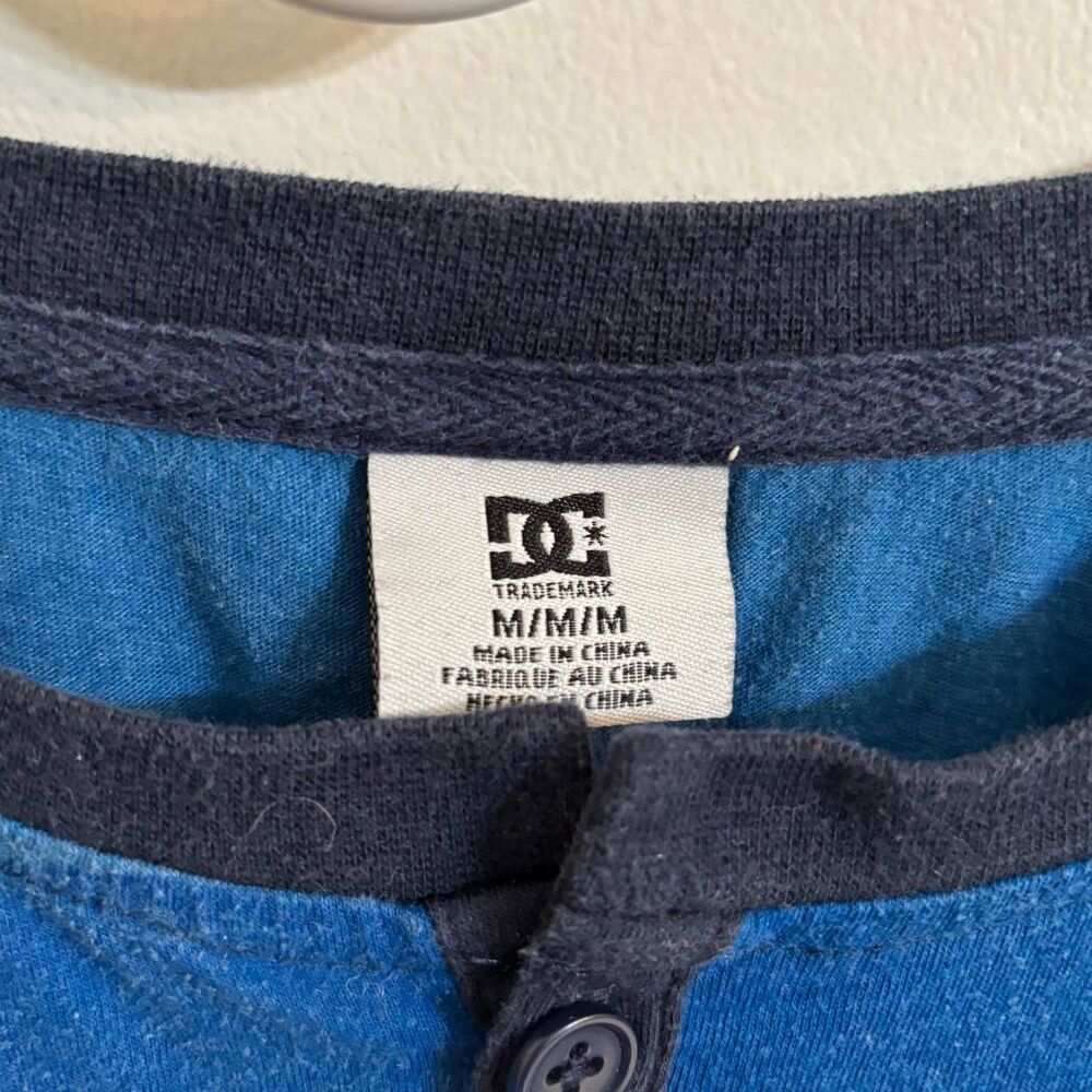 Men's DC Shoes Striped T-Shirt M Blue - Picture 2 of 3